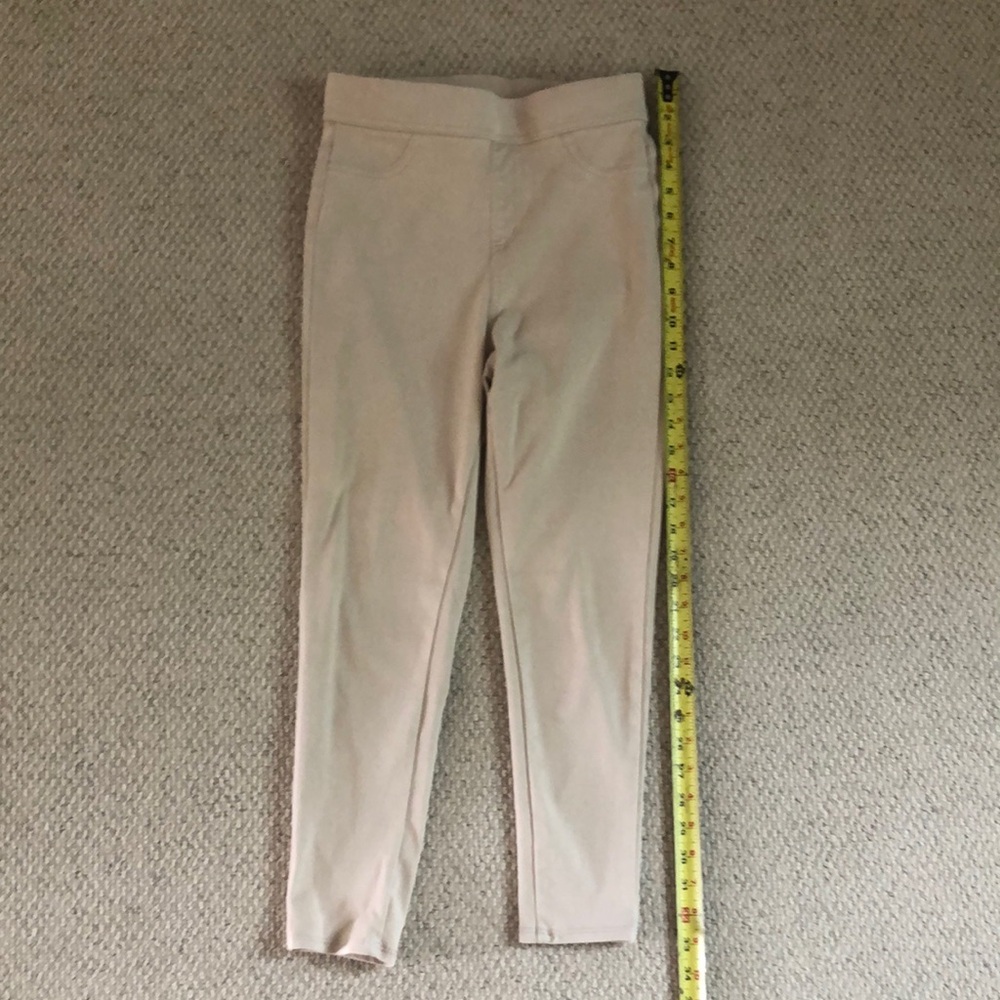 Time and Tru Cream Leggings High-Waisted Capris - Picture 4 of 9
